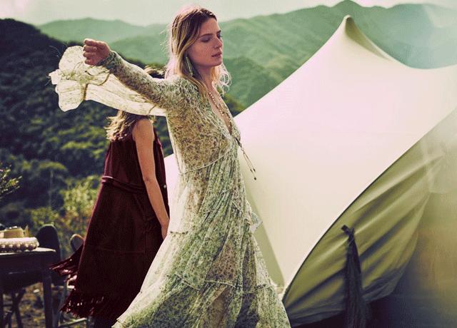 波西米亚风格裙子配什么包包好看,波西米亚风格超长裙