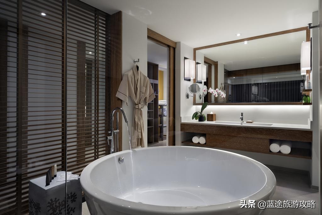 普吉岛1000-2000之间的酒店,普吉岛最值得住的酒店排名