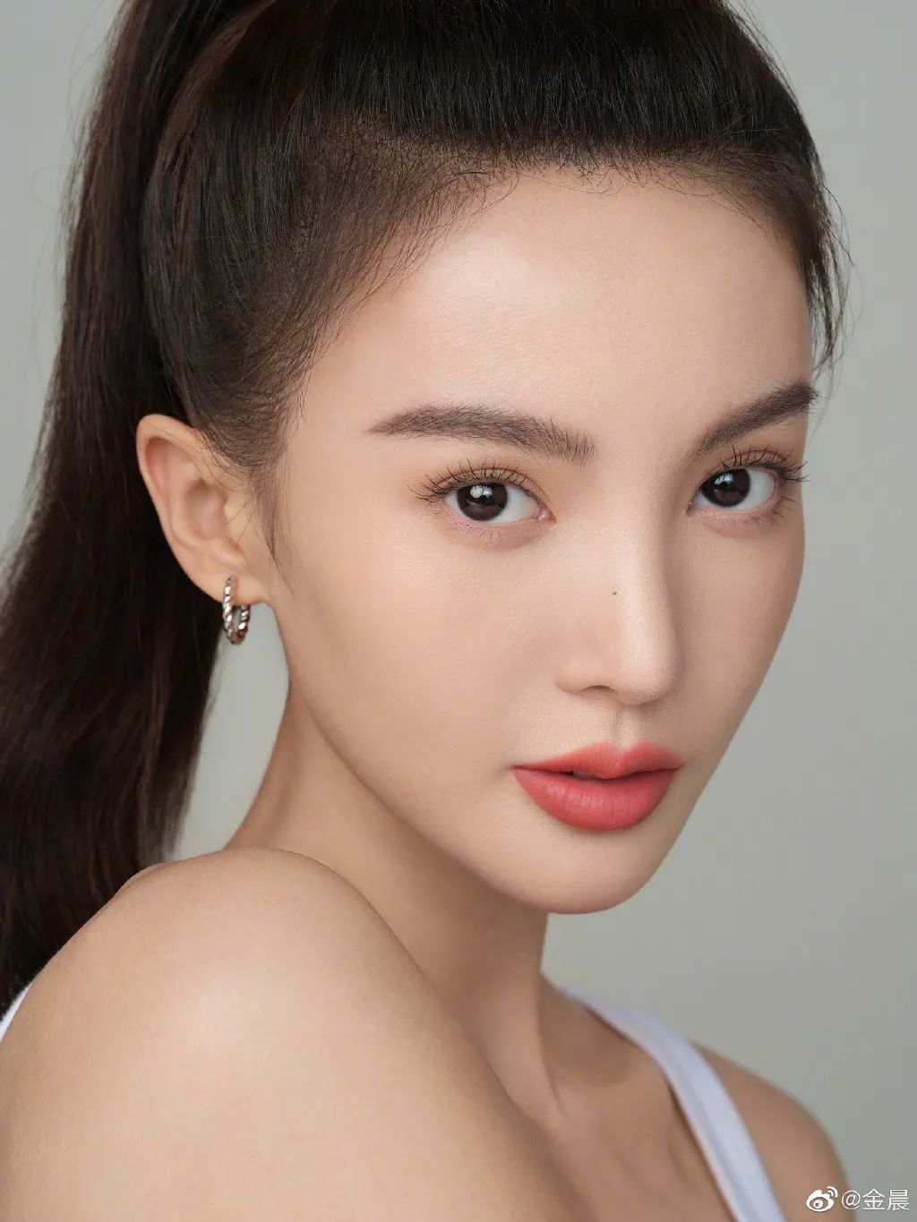 皮肤白不白无所谓，别再暗沉了可以吗？