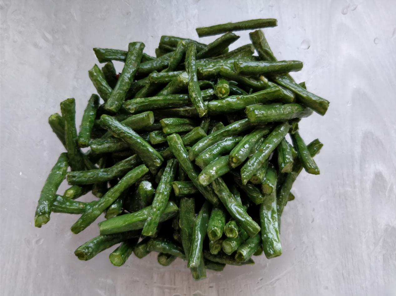 豇豆炖肉怎么炖好吃,豇豆跟什么凉拌最好吃