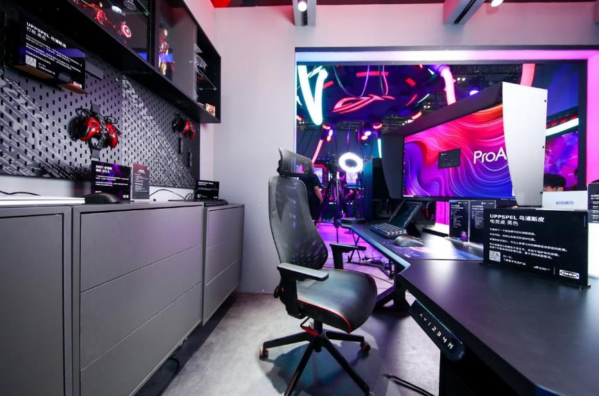 梦幻联动二次元狂欢ROG信仰星球空降BW2021