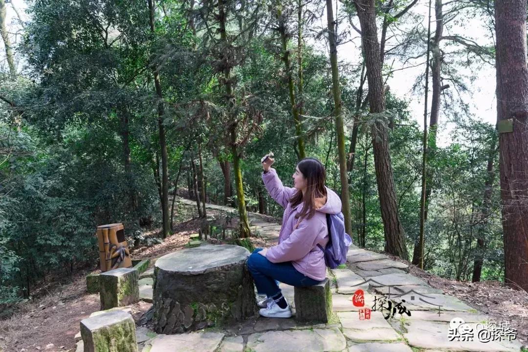 重庆爬山推荐险峻,重庆峭壁悬崖景区