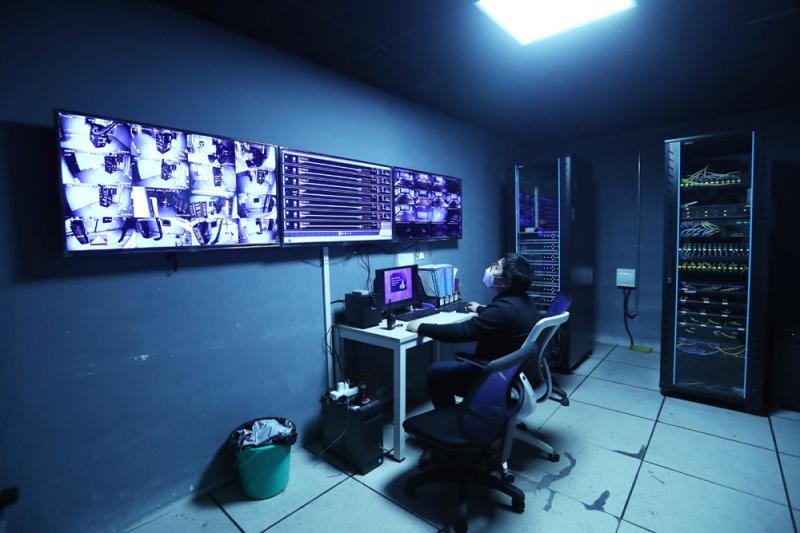 复工通知“乌龙”后万达开放加盟，苦撑的影院还能熬多久？