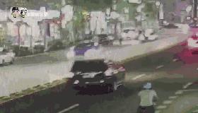 老人过马路被车撞怎么划分责任,过马路被车撞有次要责任怎么赔偿