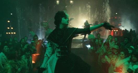 小丑女配什么音乐好听,女版小丑哭泣