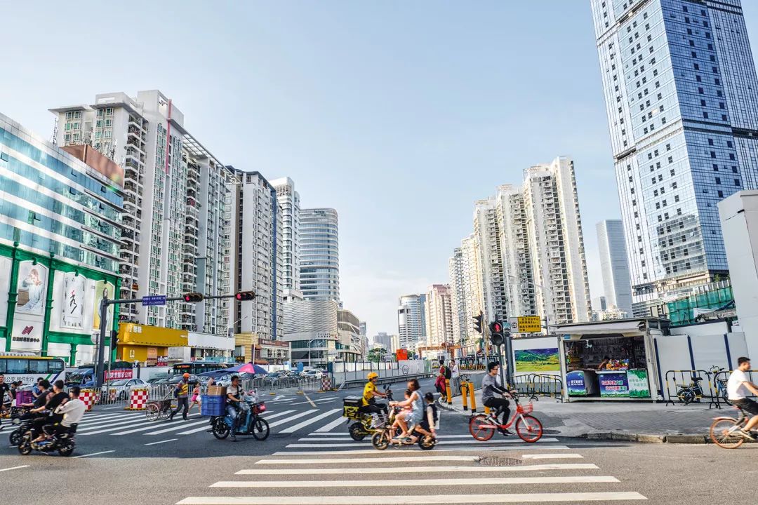 哪里叫南油,南油地铁站