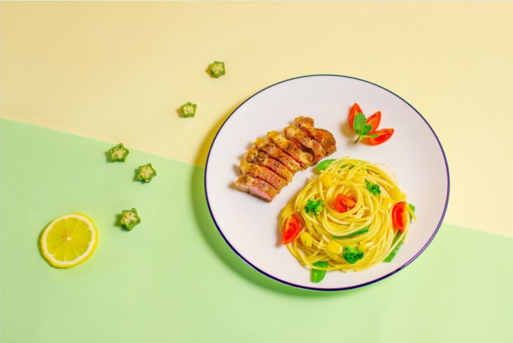 投资轻食大概需要多少钱？轻食店加盟费大概多少钱？