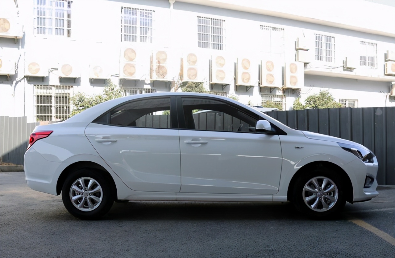 瑞纳适合5w-40还是5w-30的机油,现代瑞纳最省油的车