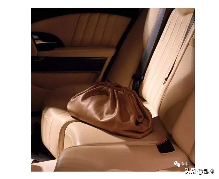 lv包包必买经典款买哪个升值,最近比较抢手的包包奢侈品