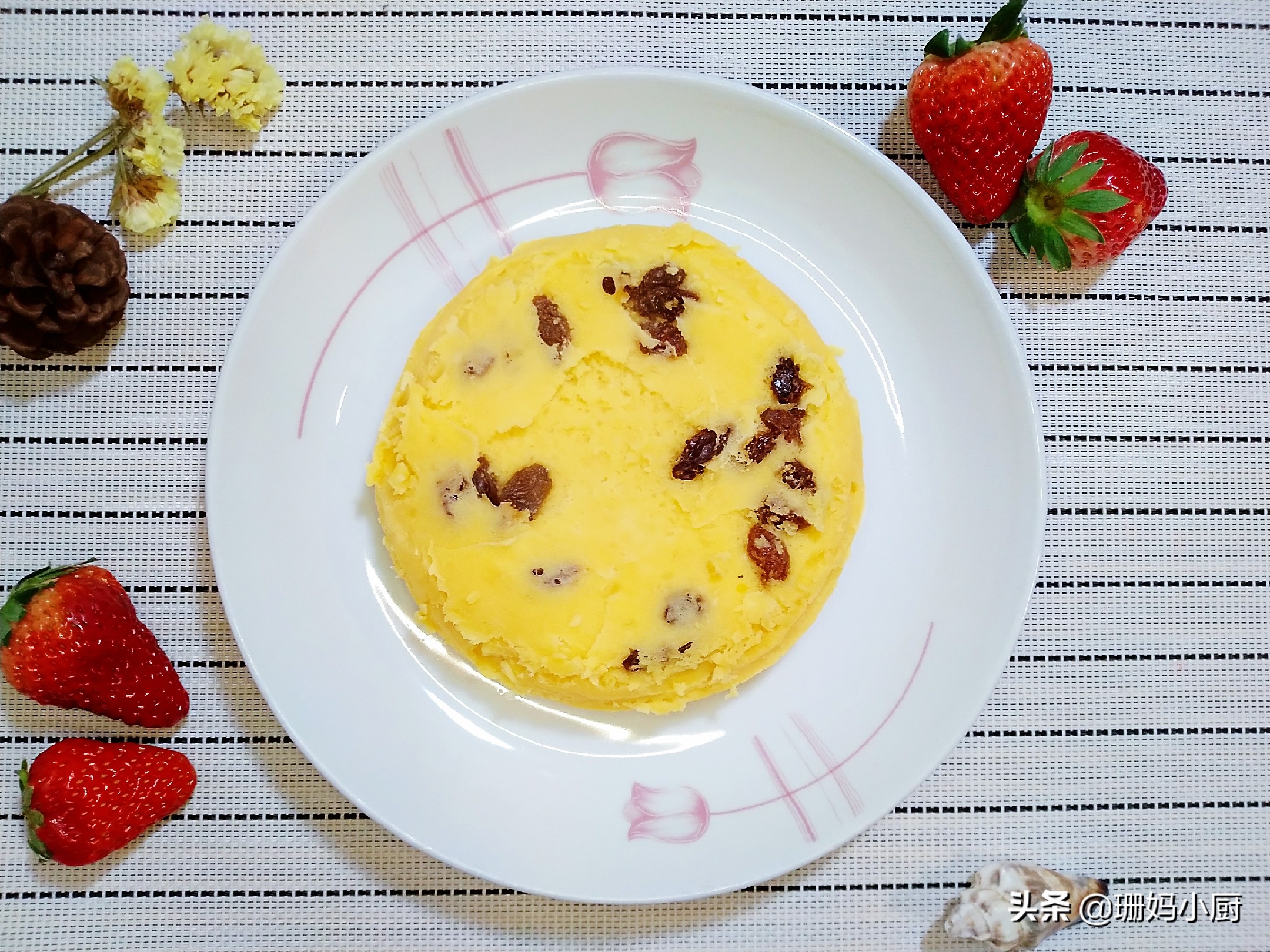 何炅教做酸奶蛋糕用什么面粉,何炅同款自制小蛋糕