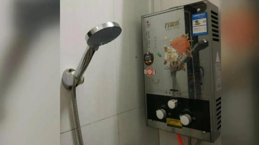 一家五口洗热水澡中毒,一家三口家中洗澡中毒