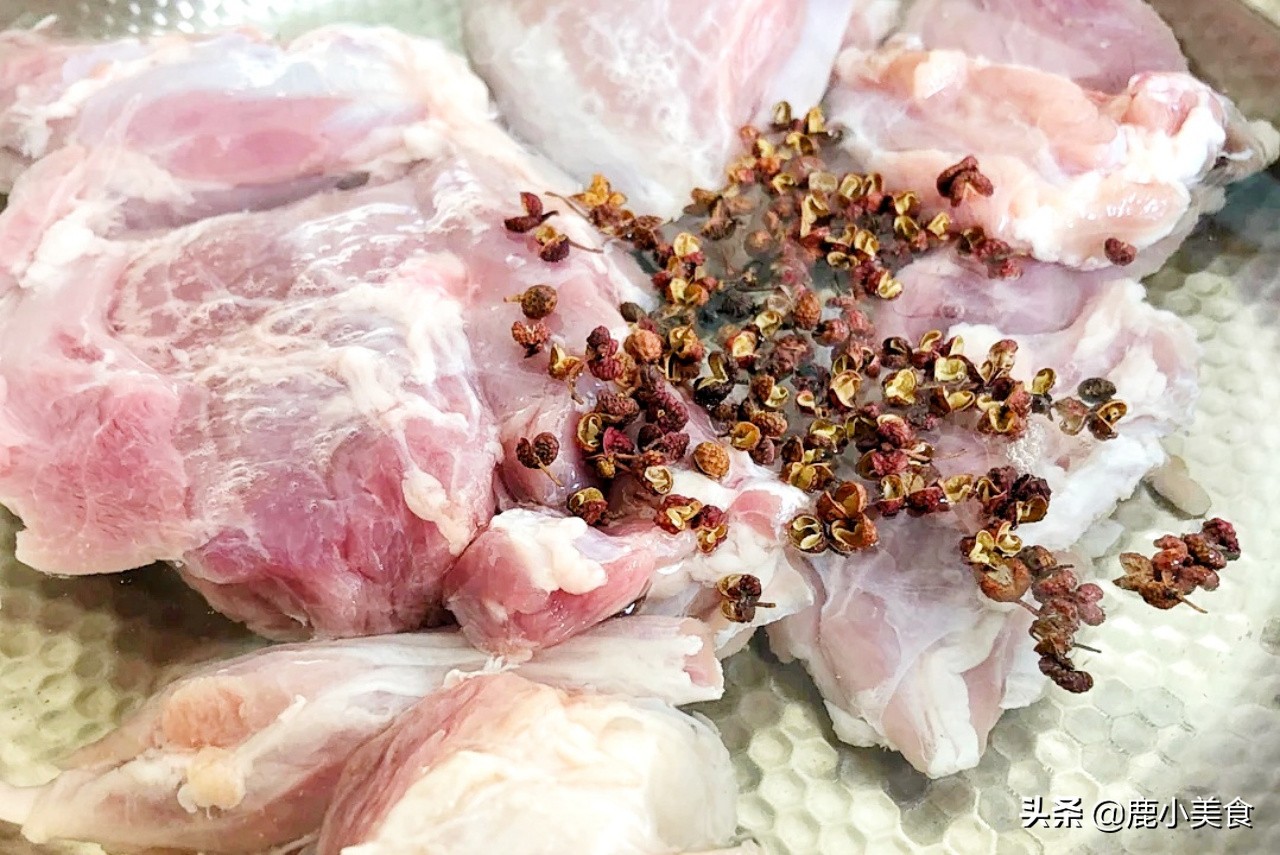 炖羊肉只放三种调料就够了,炖羊肉切记三不放