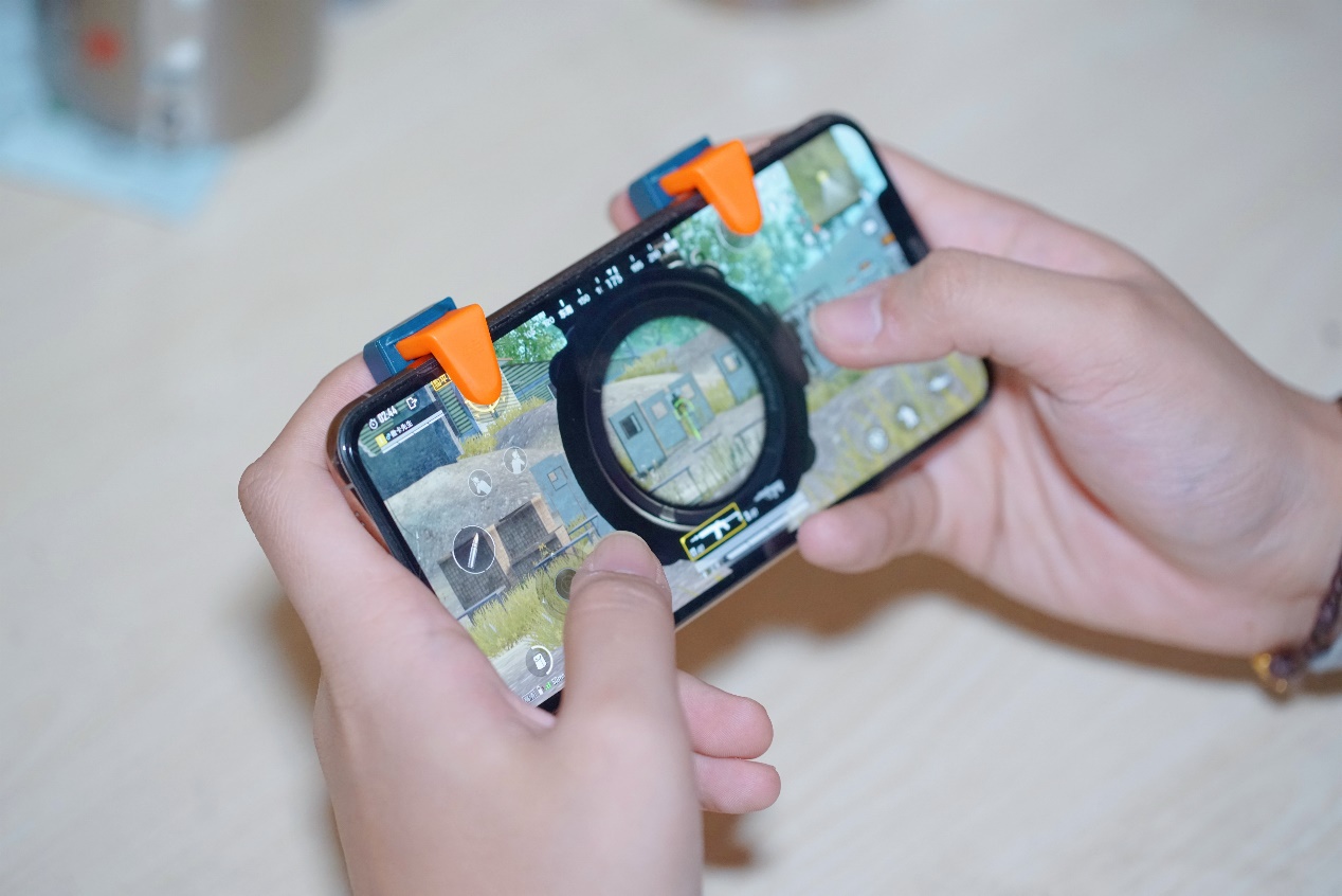 北通J1手游按键怎么使用,北通j1游戏手柄使用教程