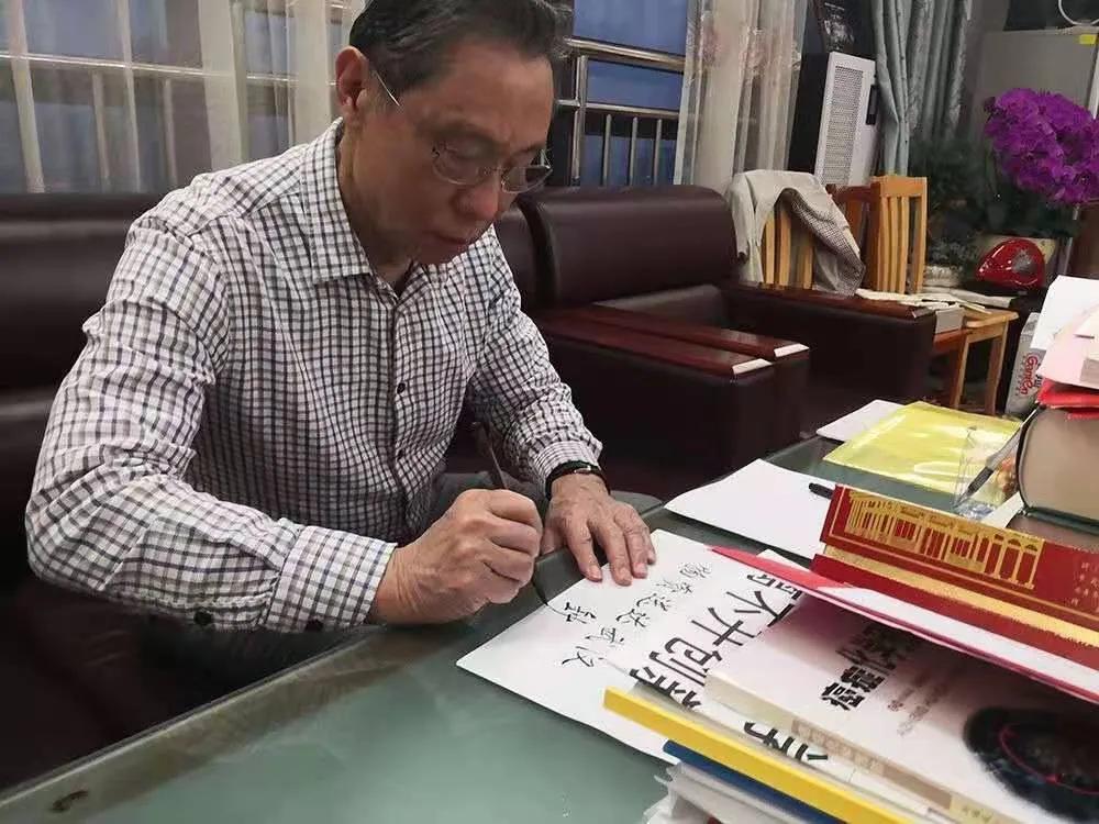 中通、德邦、京东物流的“背后金主”，这位政协委员点赞快递物流！