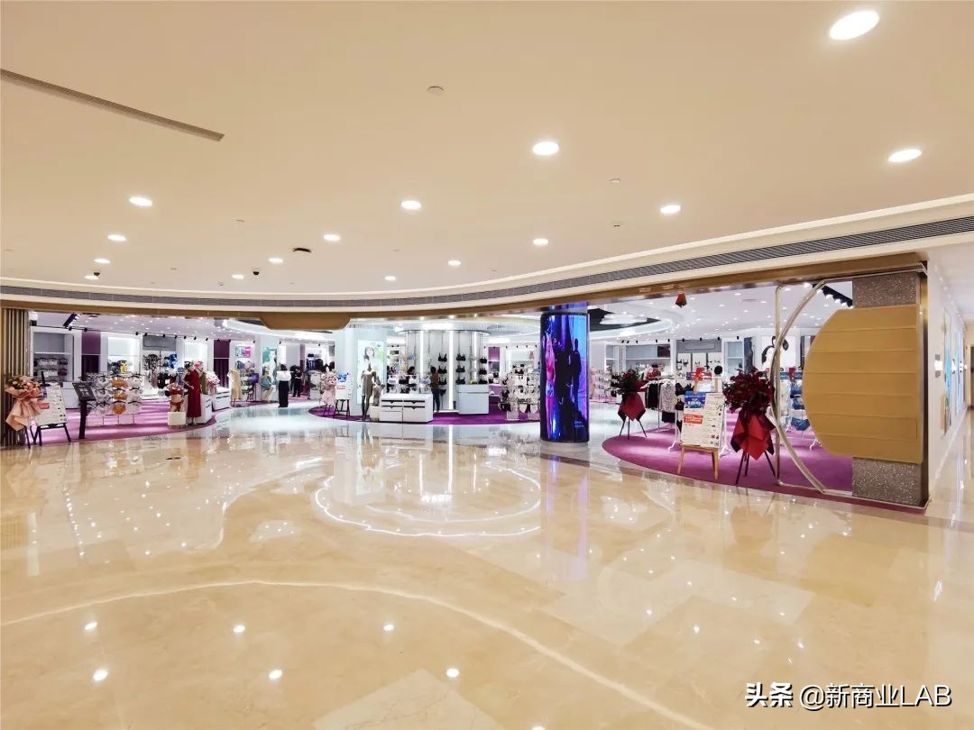 武商武汉国际广场变形记，拥抱变革，推动发展