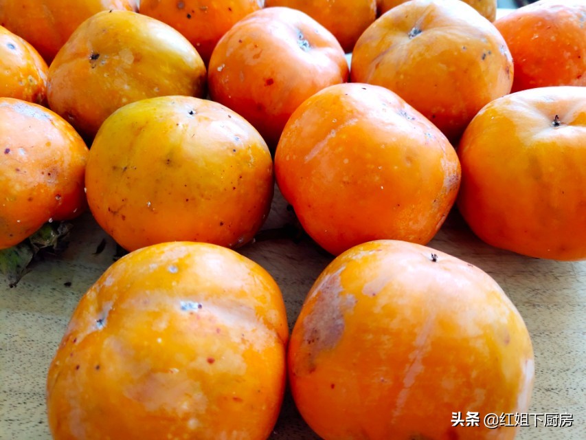 吃了不熟的柿子怎么去除柿子涩味,柿子涩口怎么处理