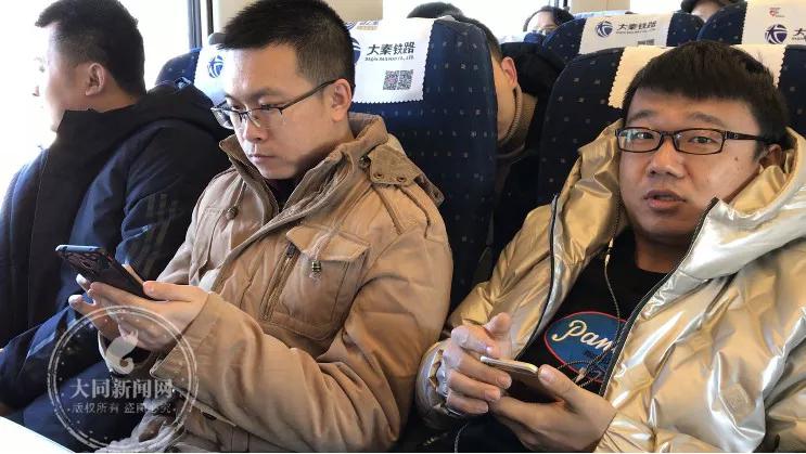 大同高铁开通，记者带你体验“复兴号”“和谐号”新速度