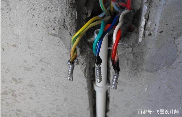 电线接头用卡扣好还是胶布好,电线接头焊锡好还是用铜接头好