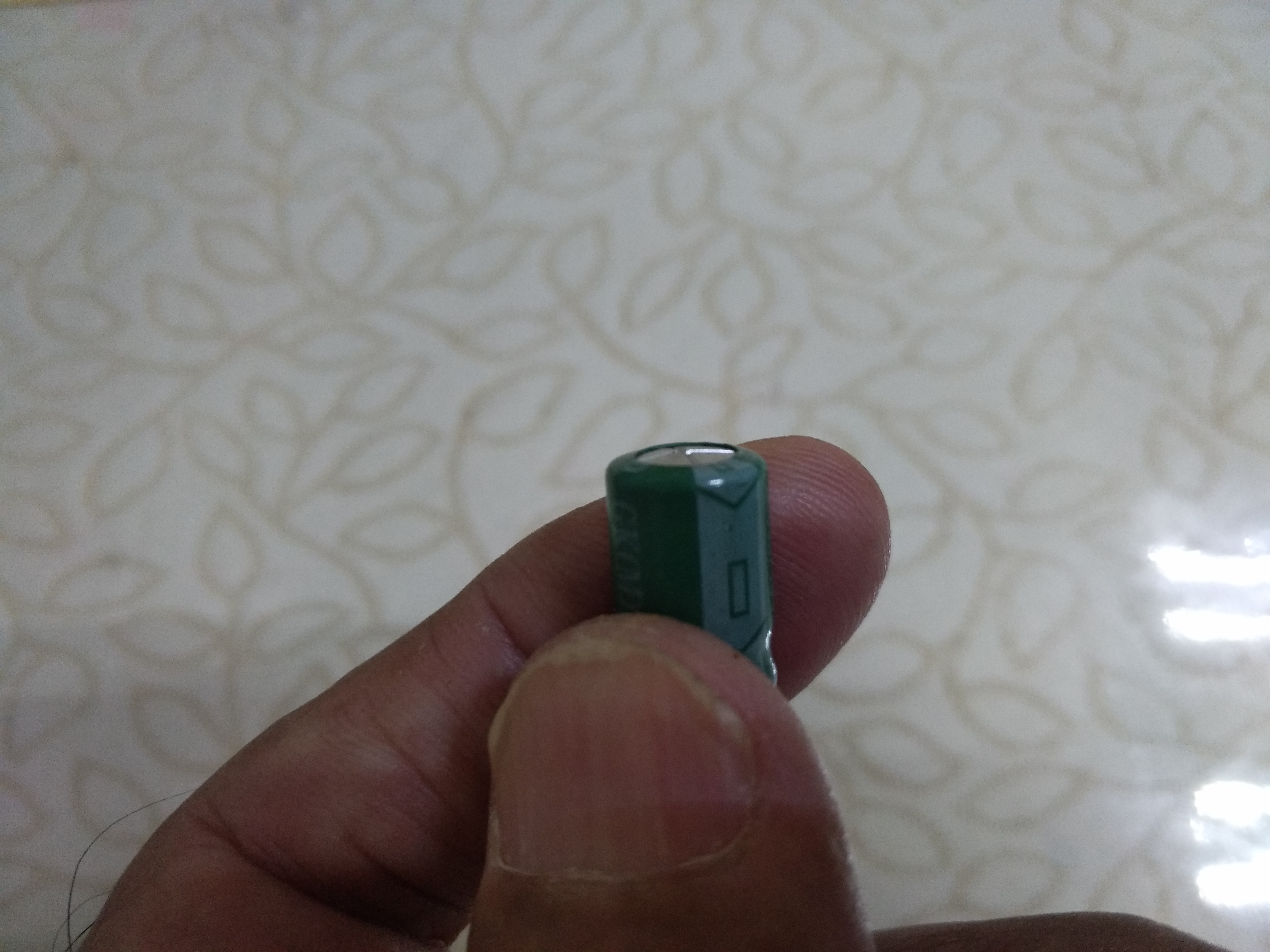 电脑显示器白屏维修多少钱,电脑液晶显示器维修去哪里