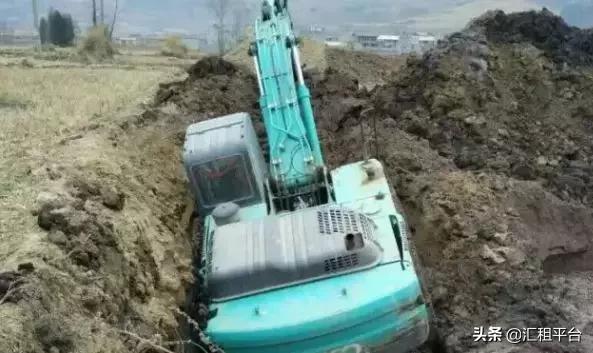 城门鱼殃|挖机行业价格战背后，用户真的受益吗？