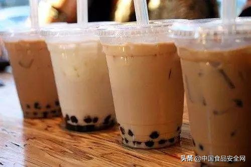 奶茶里没有奶，无糖奶茶糖分高，咖啡因不标注！近千亿奶茶市场乱象存生
