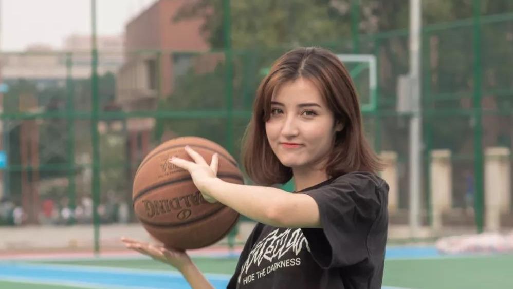 上大学感到特别难受压抑心里累,上大学了感觉压力好大