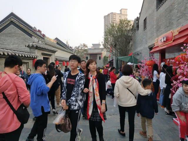 南宁三街两巷为何人那么少,南宁三街两巷能逛多久