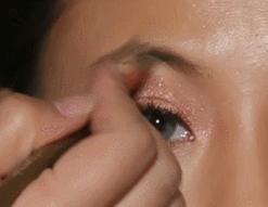 初学眉毛怎么画才能根根分明,新手画眉毛的技巧和方法