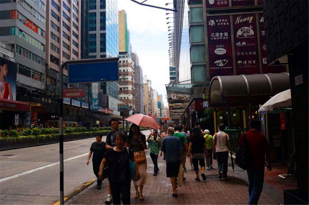 香港回归前后香港人感受,香港回归后香港人的生活变化