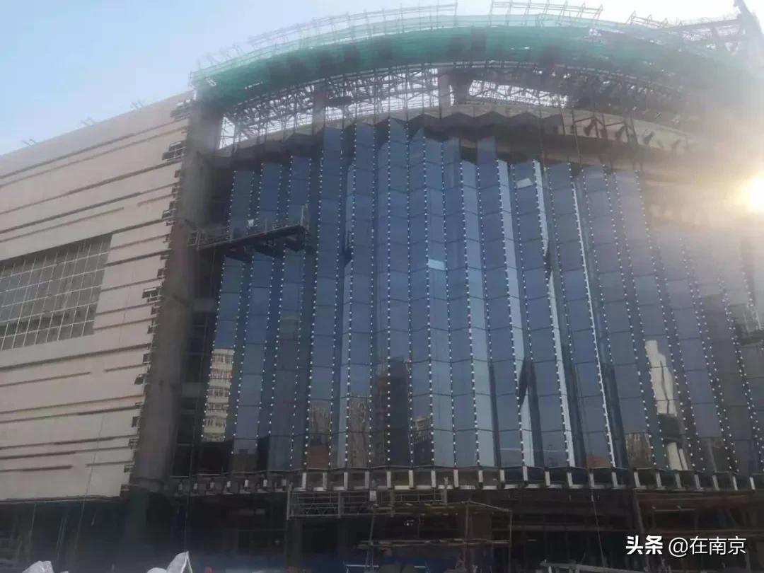 *合六**商场血战，没有赢家