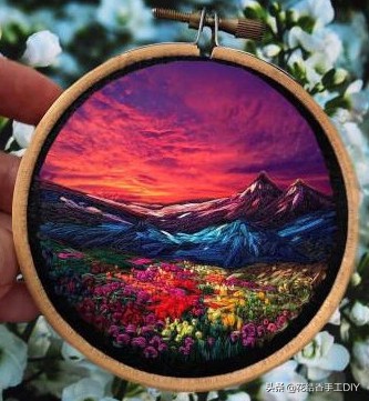 刺绣画自己绣教程,沙发背景的刺绣风景画