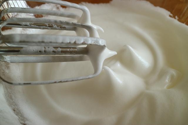 烘焙用小苏打还是泡打粉好,烘焙面团加小苏打比例