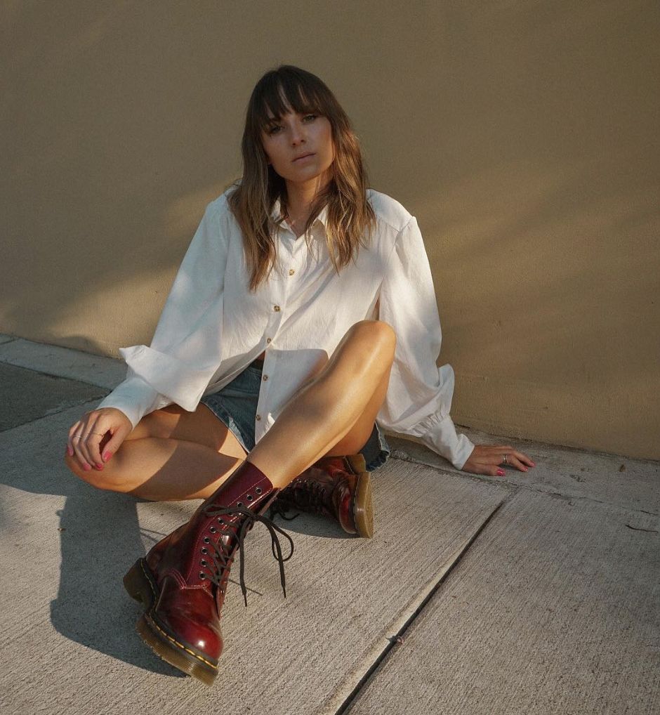 穿马丁靴不磨脚,穿马丁靴的马丁