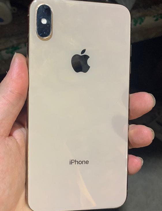 揭秘卖一台iphonexsmax,网友买二手iphonexsmax1880元