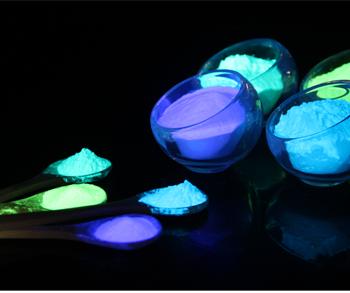 夜光粉最早来源于哪里,夜光粉的发光原理是什么