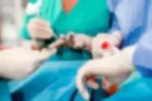 蛋蛋真的很脆弱,别再让娃当球捏了……