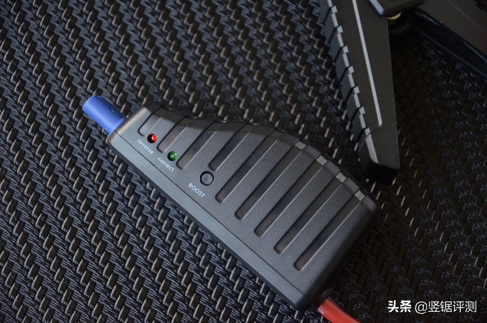 小米70迈新品体验，能够给汽车“使用”的应急移动电源