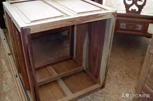 同样胡桃木家具价格相差,红木家具回收价格和原价差多少