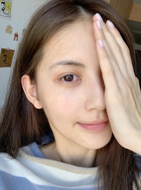 芦荟胶可以当补水面膜使用吗,芦荟胶可以当补水面膜用吗