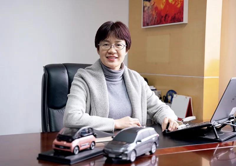 五菱神车的演变史,五菱发展史启示