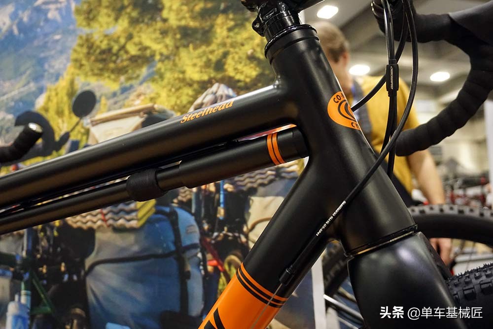 两个变速器的自行车,搭配了变速箱的自行车