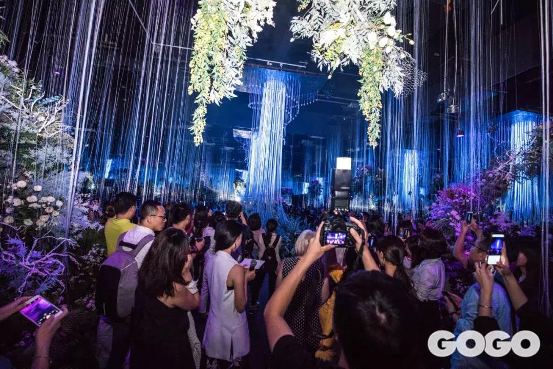 聚划算欢聚日光影之夜，开启满天星·光盛典