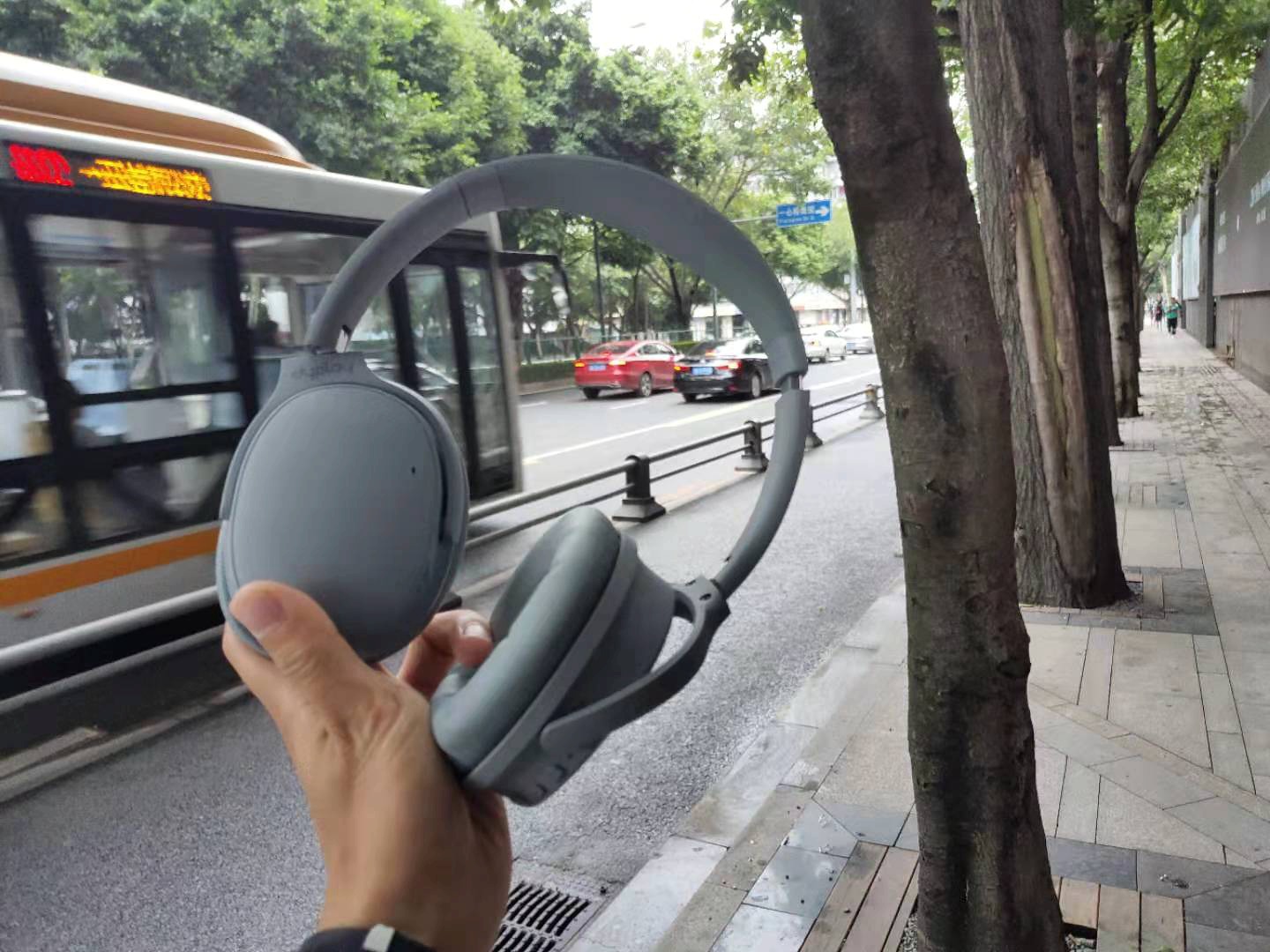 打破外国技术垄断，多场景实测！国产降噪耳机有话要说