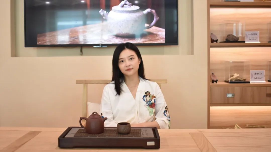 鲁新大紫砂壶贵吗,为什么紫砂壶这么贵啊