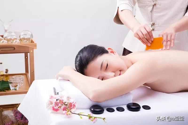 中医的针灸艾灸刮痧拔罐的作用,刮痧拔罐推拿针灸哪个效果好