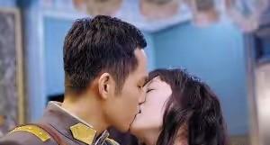 演员拍吻戏注意事项,演员拍吻戏是真的接吻还是借位