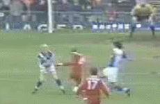 足球场上搞笑瞬间女裁判,足球场上的搞笑瞬间图片