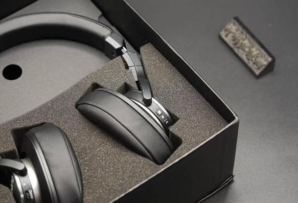 主动降噪耳机反而不舒服,主动降噪耳机降噪不行了