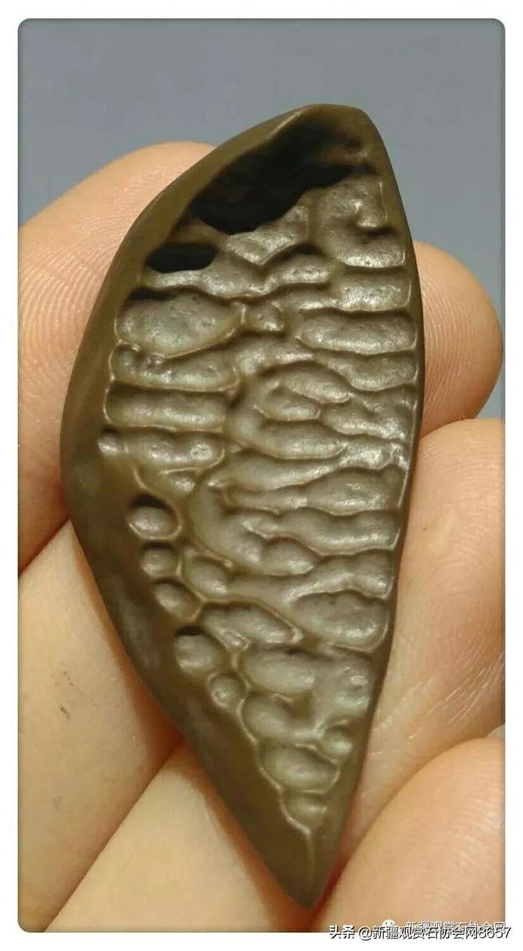 哈密老坑泥石的形成,哈密老泥石的魅力