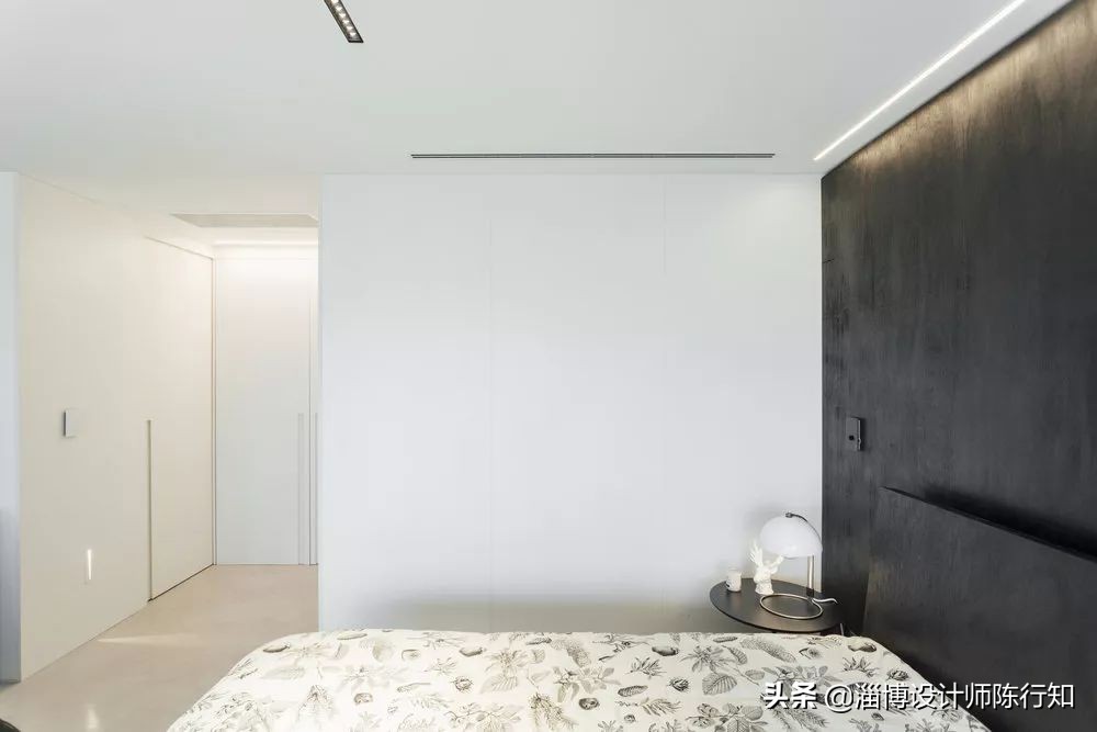 旋转楼梯有没有高端一点的,旋转楼梯适合轻奢风还是新中式